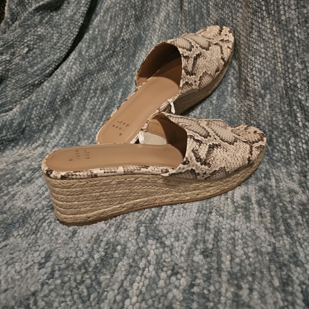 Women's Sandals